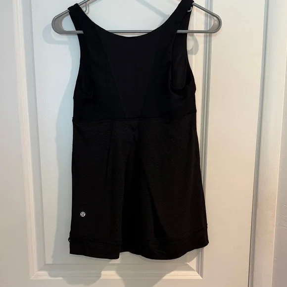 Lululemon Black Tank Top with drawstring waist size 6 - Picture 3 of 6